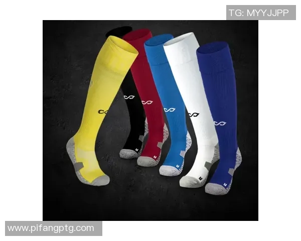 足球装备选购指南：如何选择适合你的高性能球袜